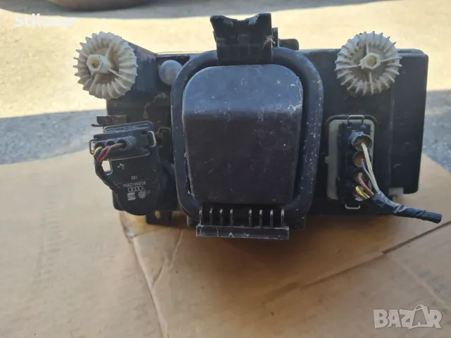Фар Seat Ibiza 97г ел.ляв Valeo, снимка 4 - Части - 47329620