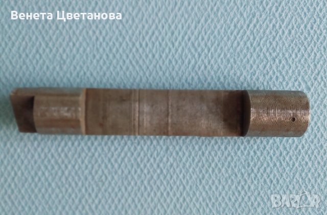 Продавам клин за преса 63 тонна