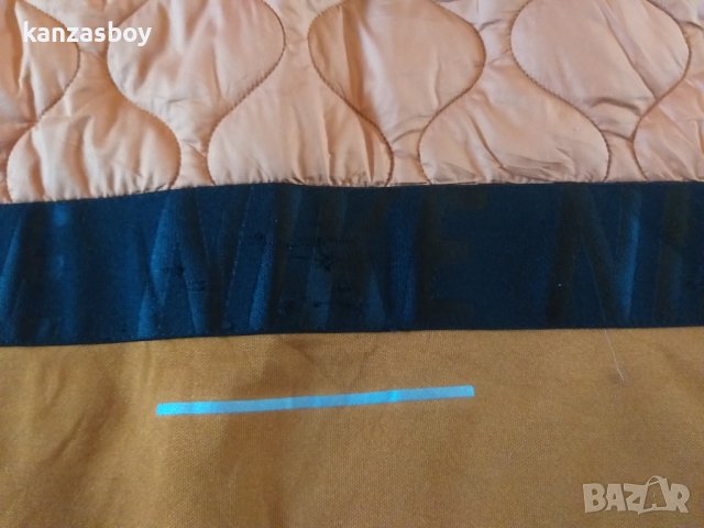 Nike Aerolayer Womens Running Vest - страхотен дамски елек Л, снимка 10 - Елеци - 44051772