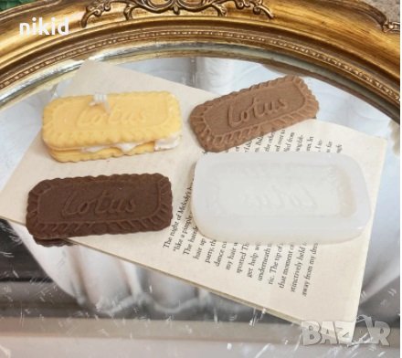 lotus Лотус малка бисквитка силиконов молд форма фондан шоколад глина гипс смола декор, снимка 2 - Форми - 31945313