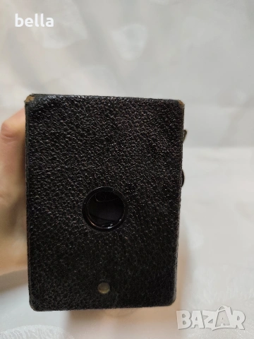 Продавам автентичен бокс фотоапарат Kodak, произведен около 1930-1940 г. , снимка 7 - Антикварни и старинни предмети - 53523272