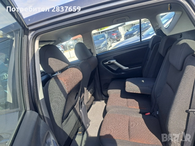 Тойота Версо 1.8 бензин-7 места , снимка 9 - Автомобили и джипове - 52046521