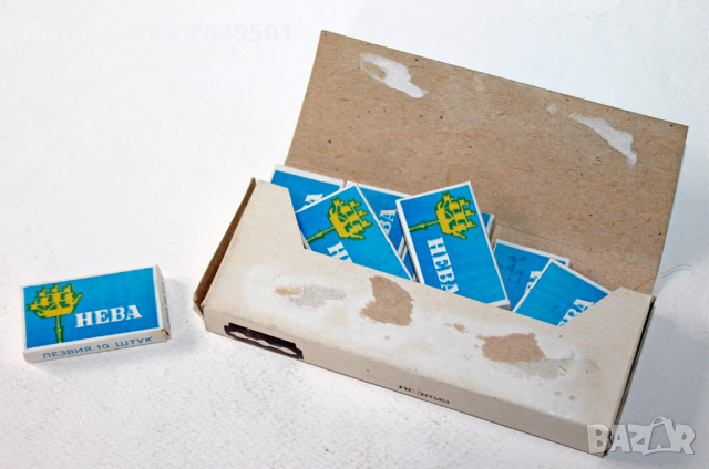 Сет 90 съветски ножчета за бръснене "НЕВА" ЛМО Спутник СССР 1980те, снимка 2 - Колекции - 44856648