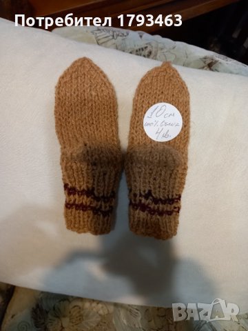 Ръчно плетени бебешки чорапи от вълна, ходило 10 см., снимка 1 - Бебешки чорапи - 39830950