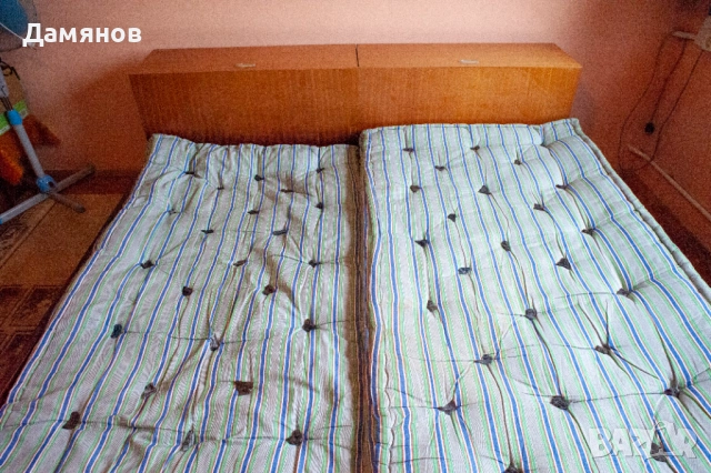 Спалня с ракла, четирикрилен гардероб и подарък - тоалетка, снимка 3 - Спални и легла - 52788098