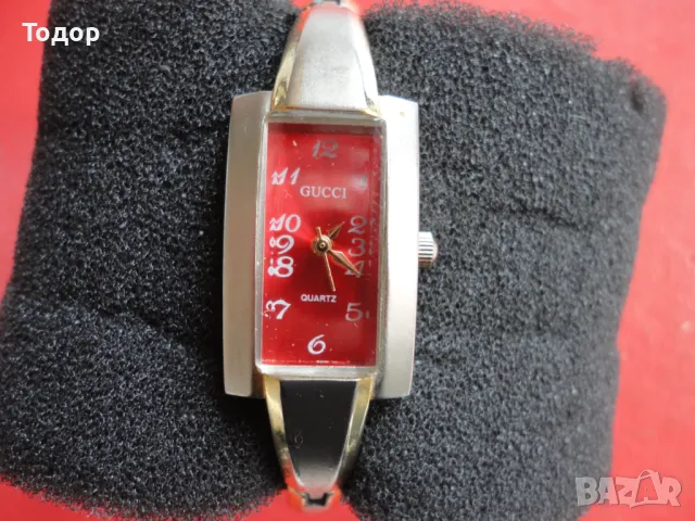 Дамски часовник Gucci, снимка 2 - Дамски - 49072689