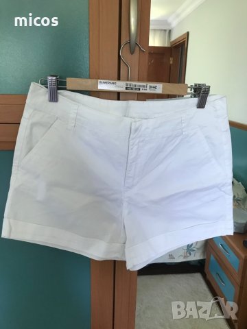 Къси бели еластични панталони, снимка 3 - Къси панталони и бермуди - 33487034