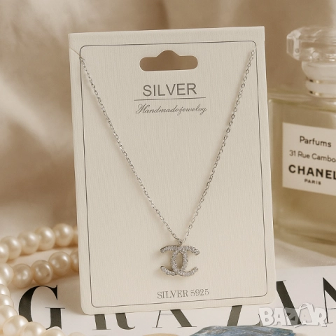 Сребърно колие с елегантна висулка – стил и блясък за всякакъв повод chanel, снимка 3 - Колиета, медальони, синджири - 51926376
