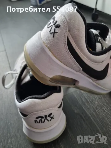 Дамски маратонки NIKE, снимка 2 - Маратонки - 48124624