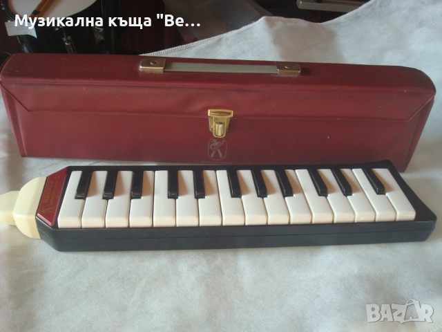 Мелодика Хонер с калъф, снимка 2 - Духови инструменти - 52802367