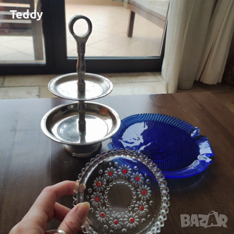Винтидж прибори за хранене: поставка за бонбони, синя чиния-риба, купа Фабиола, 70-те г., снимка 2 - Антикварни и старинни предмети - 52303065