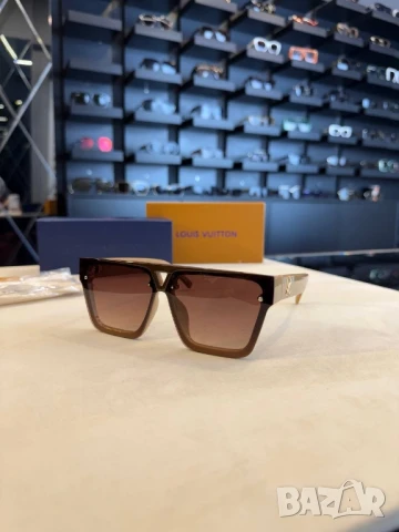 очила с черен обикновен калъф и ув защита louis vuitton , снимка 15 - Слънчеви и диоптрични очила - 50842453