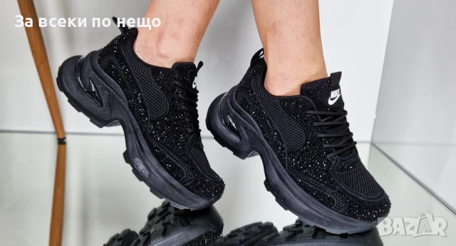 Nike Дамски Черни Маратонки С Кристали👟Дамски Спортни Обувки В Черен Цвят С Камъни Найк Код P685, снимка 3 - Маратонки - 50580167
