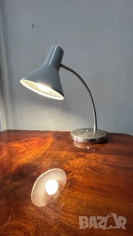 Метална настолна лампа, снимка 3 - Настолни лампи - 43815630