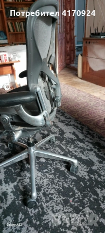 Herman Miller Aeron REMASTERED Graphite, снимка 9 - Столове - 53141418