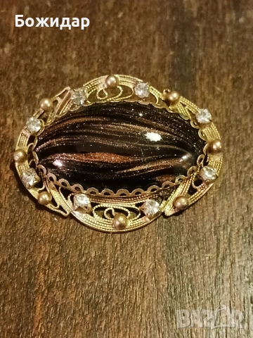 Стара позлатена брошка филигран. Чехословакия.