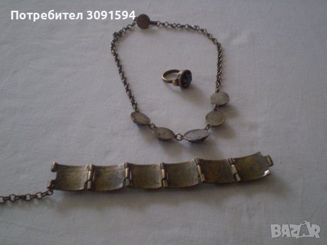комплект възрожденски тип - гривна , нагръден накит и пръстен от бронз, снимка 4 - Антикварни и старинни предмети - 37332193