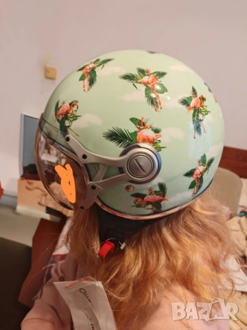 Нова каска за скутер, Exklusiv, M, за жена, момиче, снимка 1 - Аксесоари и консумативи - 52564105