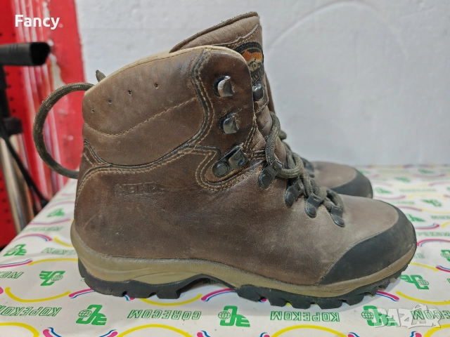 Туристически обувки Meindl 36 номер 