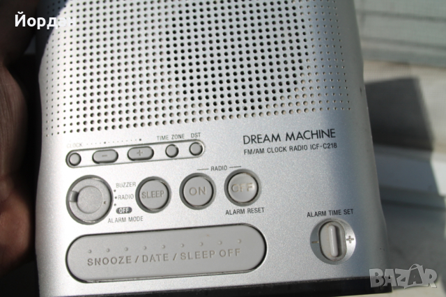 Радио "Sony" с аларма, снимка 4 - Радиокасетофони, транзистори - 44898502