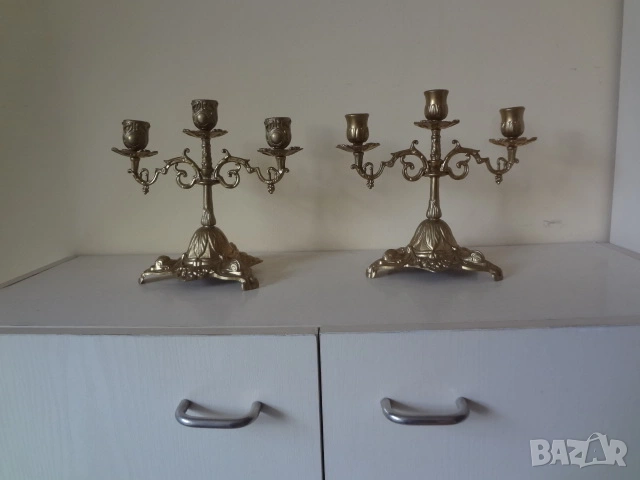 Комплект от 2 бр. бронзови свещника, снимка 11 - Антикварни и старинни предмети - 53079450