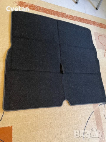 Подложка за багажник WV Turan