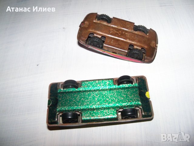 Две малки ламаринени колички, соц играчки, снимка 5 - Други ценни предмети - 35561130