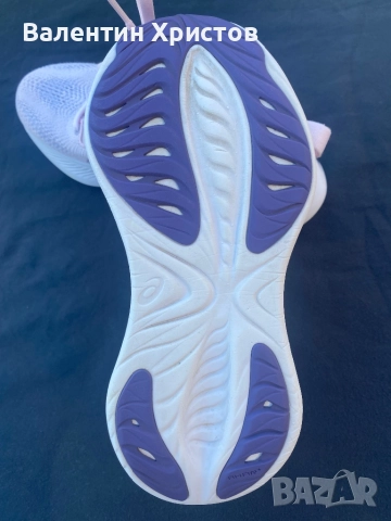 Asics/Асикс маратонки,шпайкове и 2 тениски, снимка 3 - Тениски - 52933601