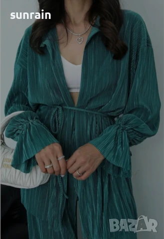 плисиран комплект от две части