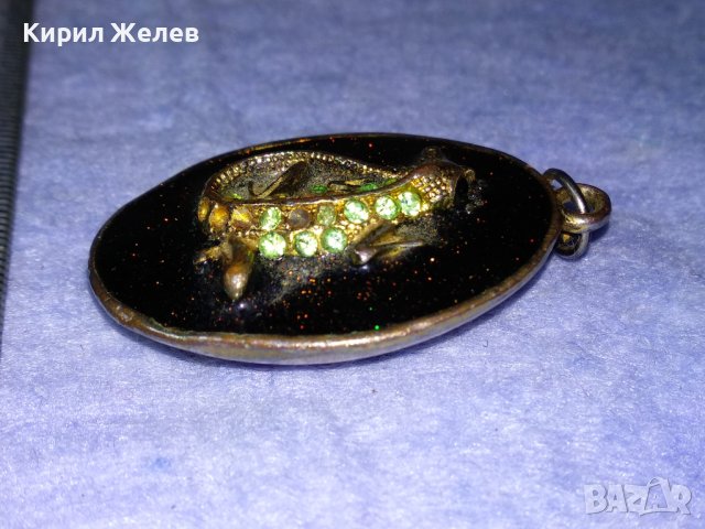 ЗЛАТИСТА МАСИВНА БРОНЗОВА с ЕМАЙЛ и ИСКРЯЩИ ФАСЕТИРАНИ КРИСТАЛИ АРТ ВИСУЛКА МЕДАЛЬОН с ГУЩЕРЧЕ 37006, снимка 3 - Колиета, медальони, синджири - 40684980