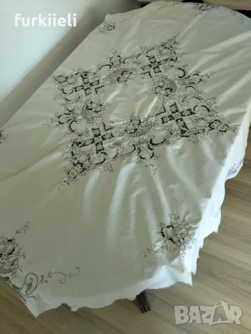 покривка за маса рязана бродерия , снимка 2 - Декорация за дома - 47735097