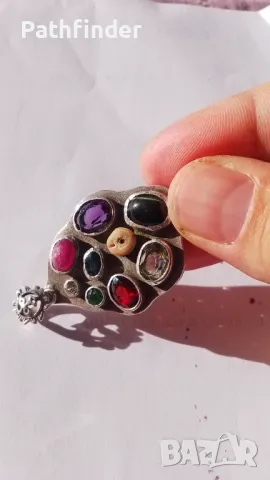 Дизайнерска висулка с ценни камъни уникат, снимка 2 - Колиета, медальони, синджири - 47796104