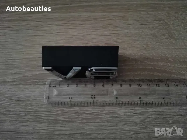 Предна решетка сребриста емблема Volkswagen V6, снимка 4 - Аксесоари и консумативи - 48223957