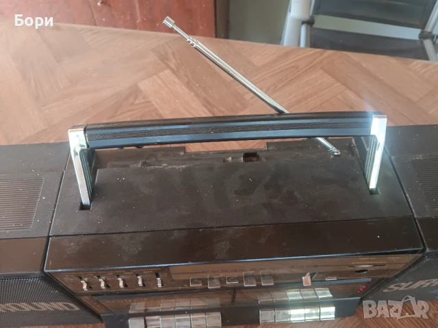 Радиокасетофон, снимка 6 - Радиокасетофони, транзистори - 51180157