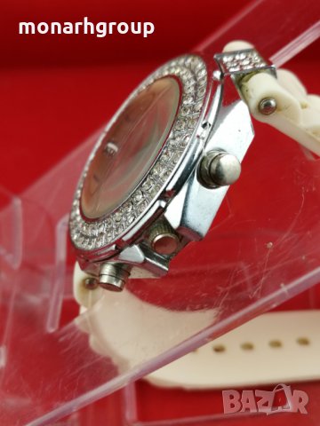 часовник GENEVA, снимка 3 - Други - 10350871