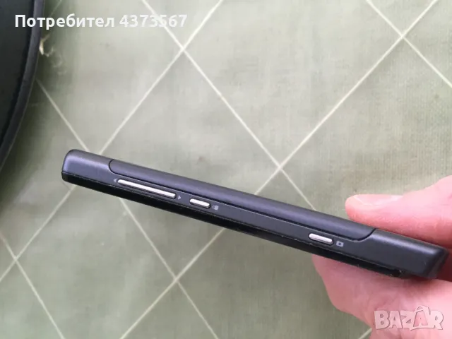 Продавам мобилен телефон NOKIA 700 ,цвят сив, с камера 5 МР,    размери Ш/В/Д  - 50* 110* 9.7мм, неу, снимка 4 - Nokia - 49094021