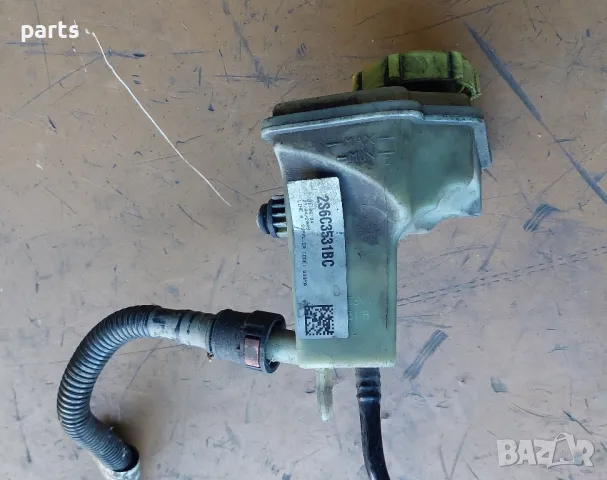 Казанче Хидравлична Течност със Маркучи Форд Фокус 5 - 2S6C3531BC, снимка 3 - Части - 48020858