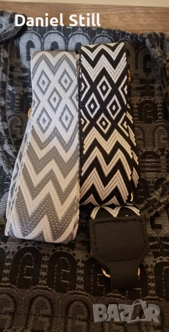 Дамска чанта By Furla Opportunity , снимка 12 - Чанти - 52559166