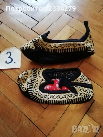 Към носия,,Каракачански чорапи"" и,,Родопски терлици"и. 100% автентичност. , снимка 12 - Антикварни и старинни предмети - 45374353