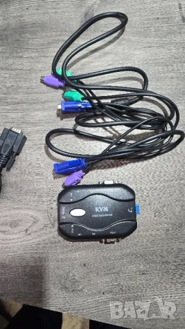 Устройство за използване на два компютъра с един монитор KVM, снимка 4 - Геймърски - 49810616