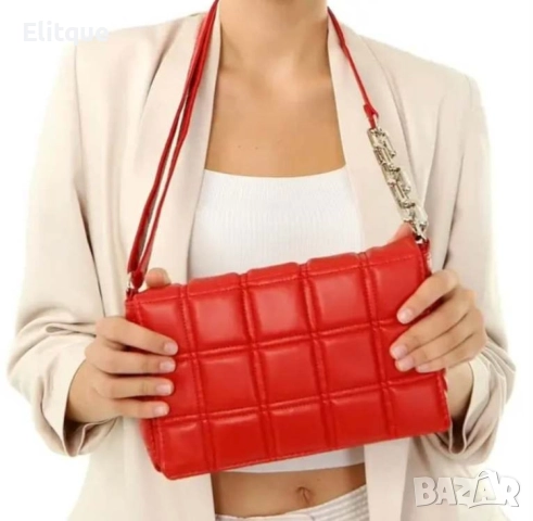 Дамска капитонирана малка чанта в модерни цветове, снимка 3 - Чанти - 52889056