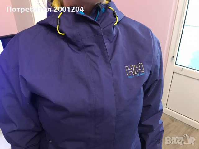Оригинална Дамска ветровка на Helly Hansen М размер, снимка 3 - Якета - 32262117