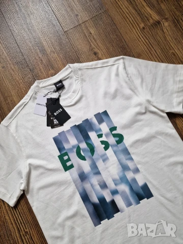 Страхотна мъжка тениска HUGO BOSS размер S/M , снимка 3 - Тениски - 50672649