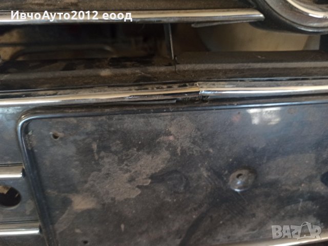 Решетка във  бронята Audi A4 b9, снимка 3 - Части - 43268264