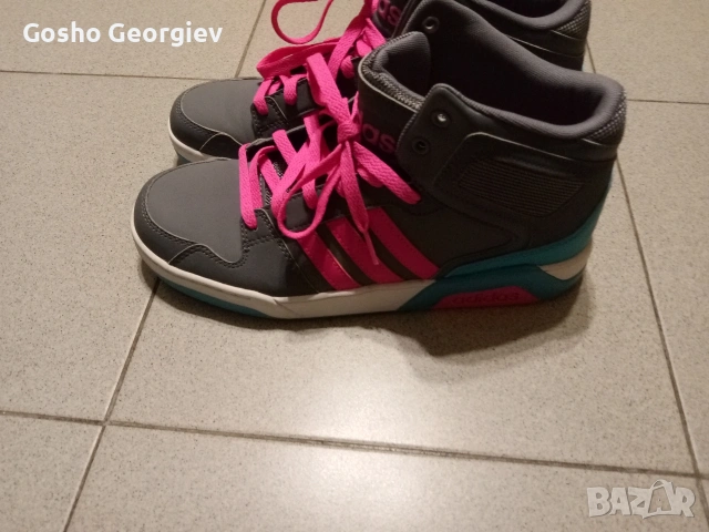 продавам дамски маратонки Адидас 40номер , снимка 4 - Маратонки - 53306269