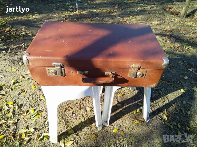 Старинен куфар, снимка 2 - Антикварни и старинни предмети - 34573834