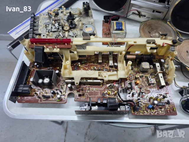 Радиокасетофон Sharp gf 6363 на части. , снимка 2 - Радиокасетофони, транзистори - 52393023