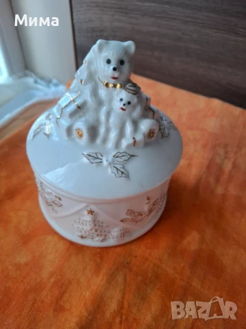 Порцеланови кутии , снимка 10 - Аксесоари за кухня - 50928173