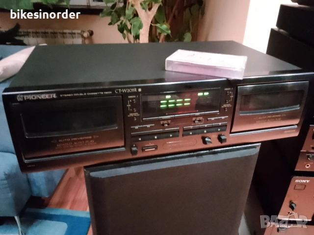 Pioneer CT-W205R. перфектен като нов