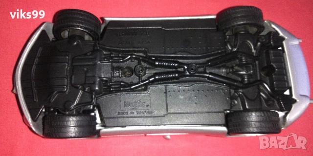 BMW Z8 Maisto Made in Thailand - Мащаб 1:24, снимка 8 - Колекции - 52388901